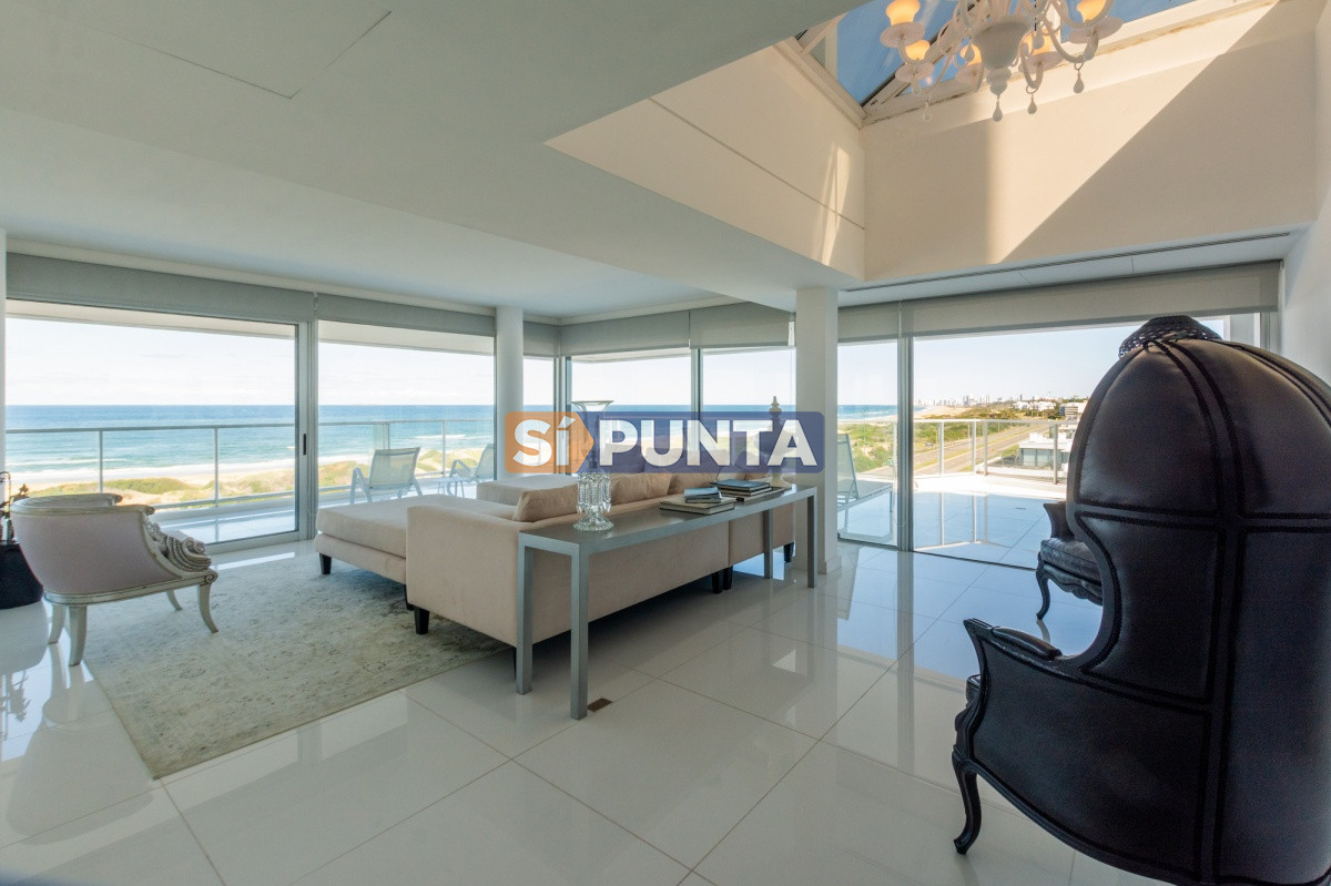 Penthouse duplex 4 dormitorios Playa Brava - Punta del Este - SPT9136A