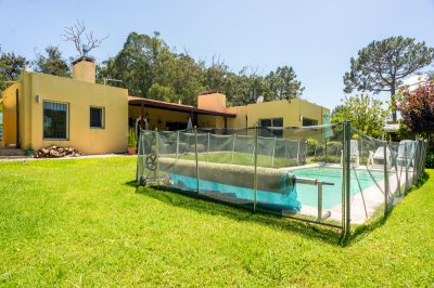Casa 4 dormitorios con piscina, Rincon del Indio