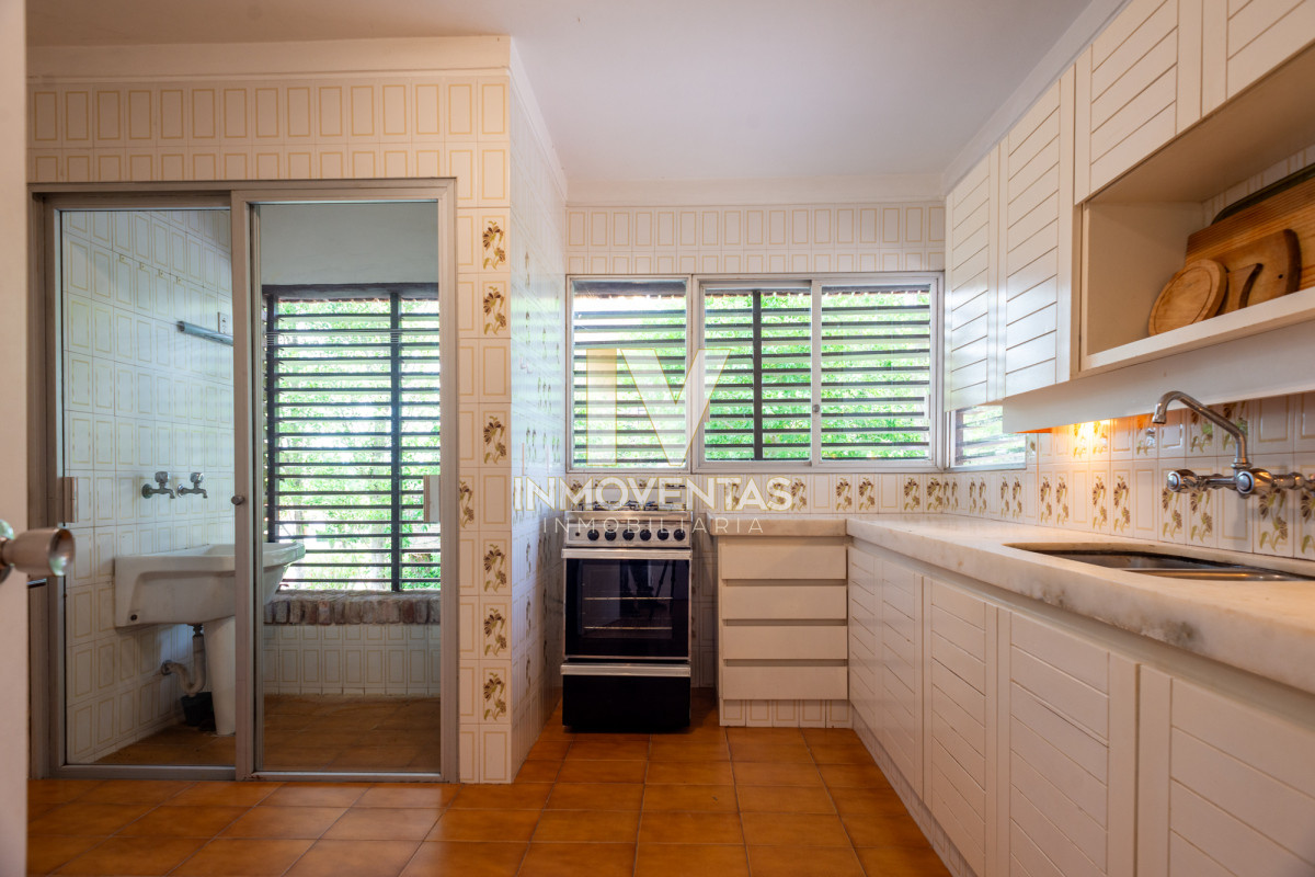 Apartamento ID.4619 - 3 dormitorios playa mansa cerca del mar