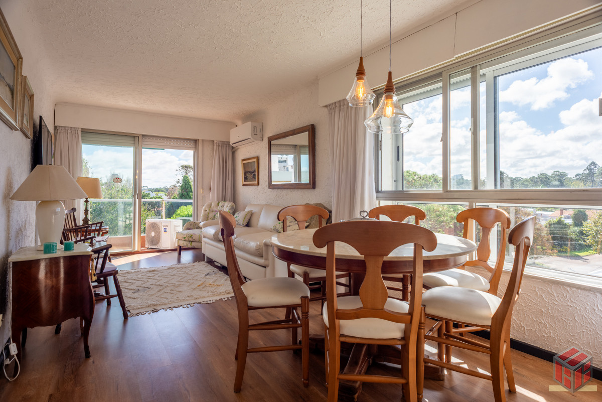 Apartamento ID.8985 - 1 dormitorio con vista al mar playa mansa, PRIMERA LINEA