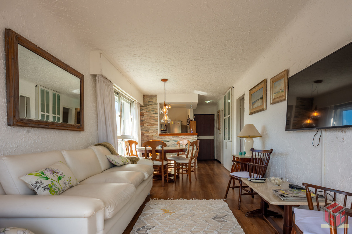 Apartamento ID.8985 - 1 dormitorio con vista al mar playa mansa, PRIMERA LINEA