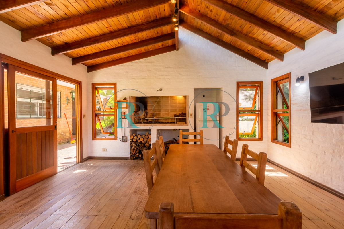 Casa ID.674 - ALQUILER DE VERANO 6 DORMITORIOS Y DEPENDENCIA 