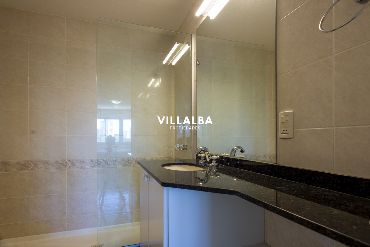 Apartamento ID.3812 - 3 dormitorios, Roosevelt , Punta del Este