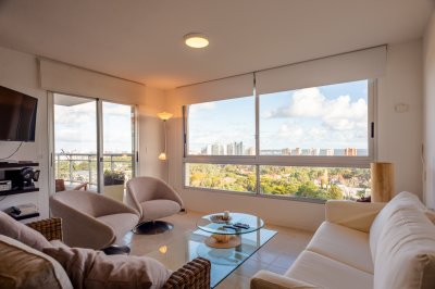 VENTA APARTAMENTO 3 DORMITORIOS ROOSEVELT PUNTA DEL ESTE