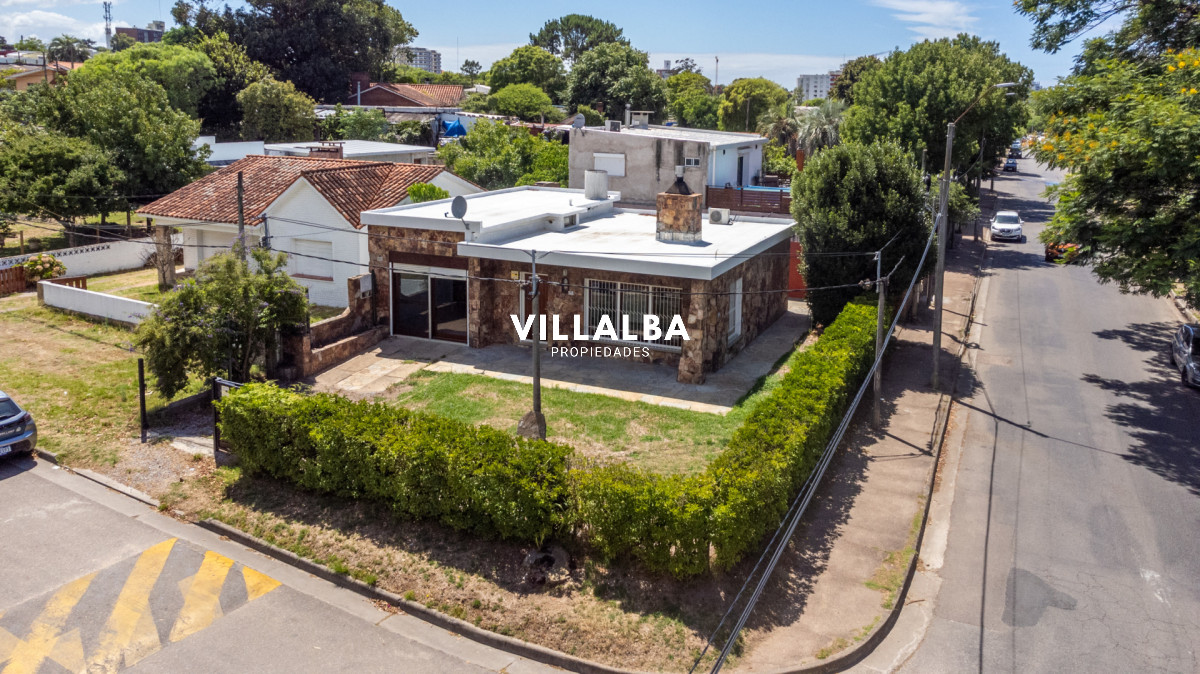 Casa ID.3932 - Casa en Pinares 2 dormitorios, solida construccion