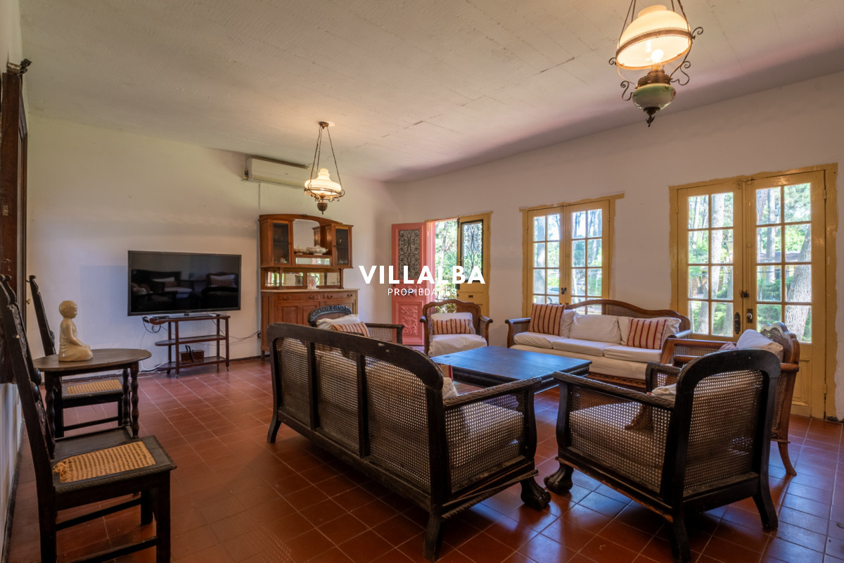 Apartamento ID.4247 - Casa de estilo en Pinares, 4 habitaciones y 3 baños