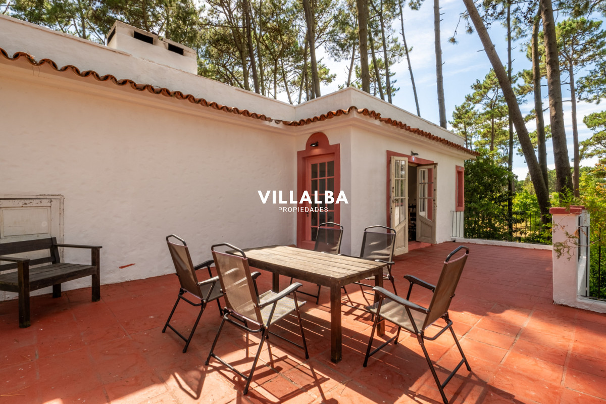 Apartamento ID.4247 - Casa de estilo en Pinares, 4 habitaciones y 3 baños