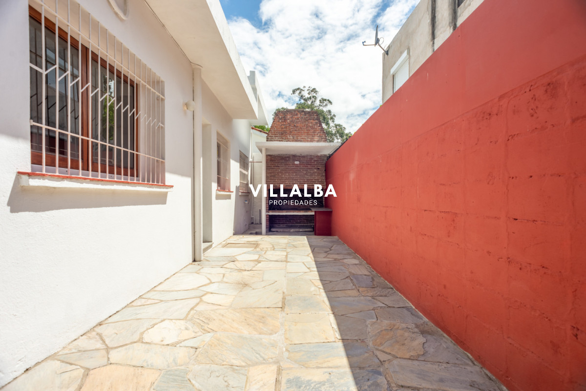 Casa ID.3932 - Casa en Pinares 2 dormitorios, solida construccion