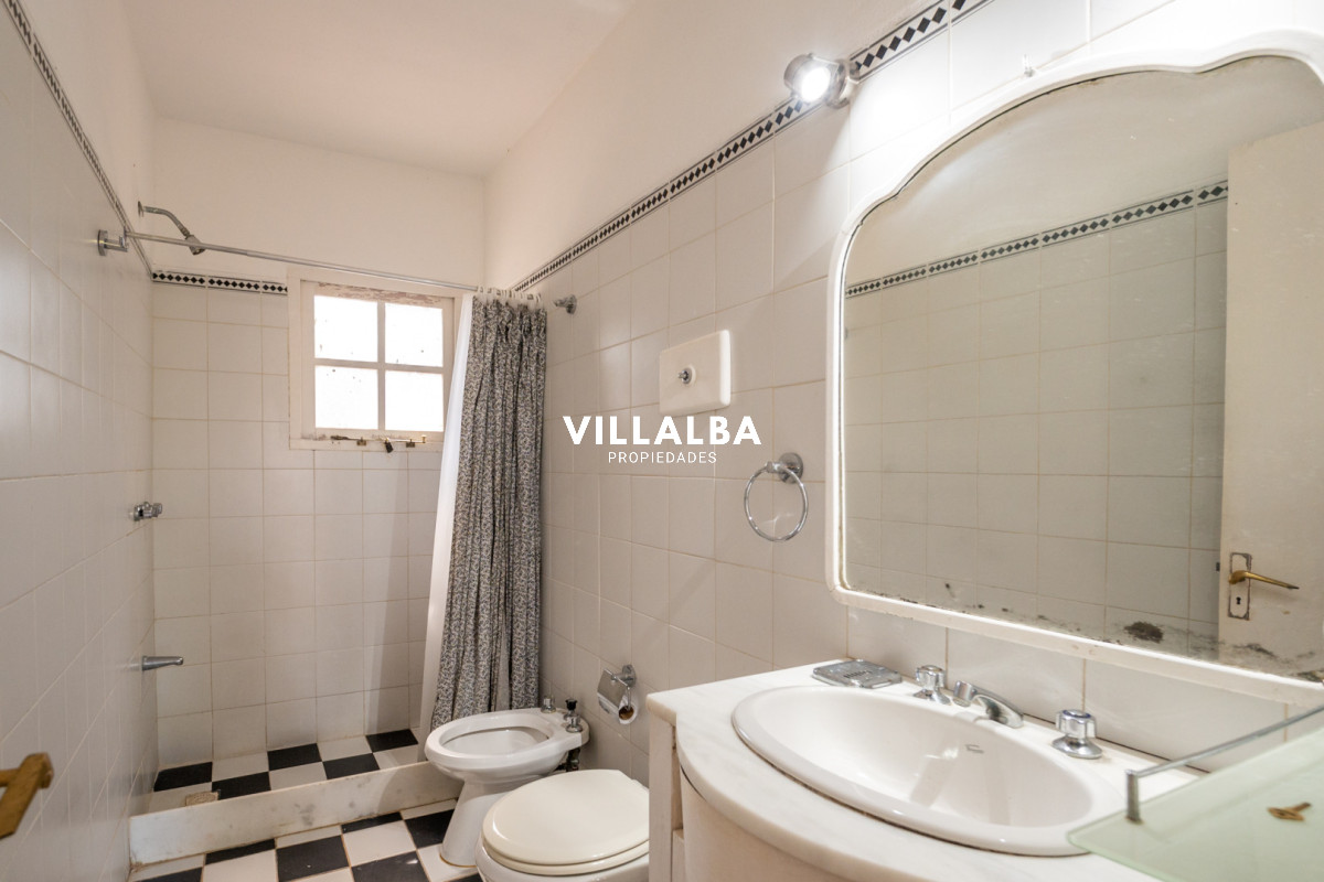 Apartamento ID.4247 - Casa de estilo en Pinares, 4 habitaciones y 3 baños