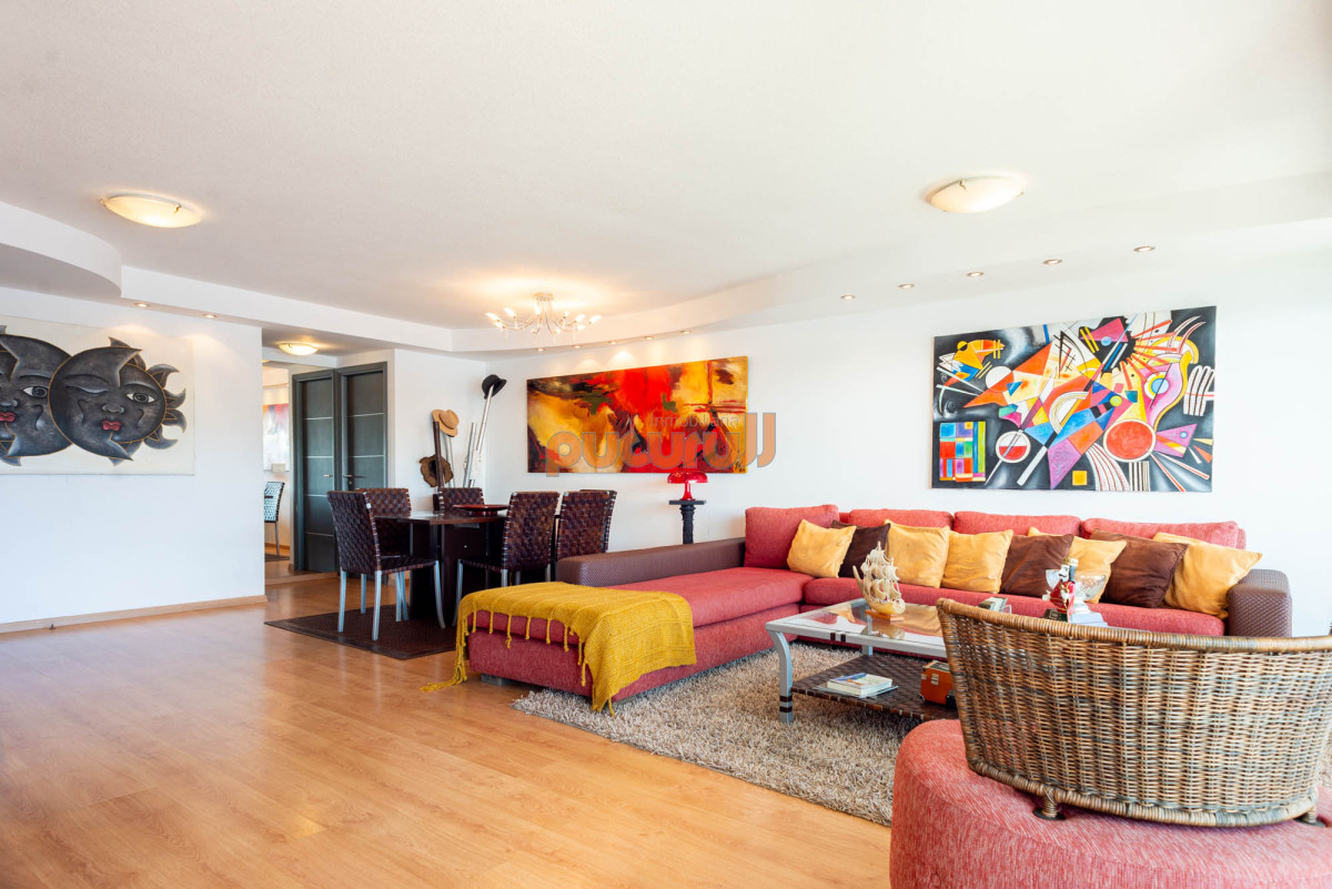 Apartamento ID.1845 - 3 dormitorios vista despejada a la laguna y al mar.