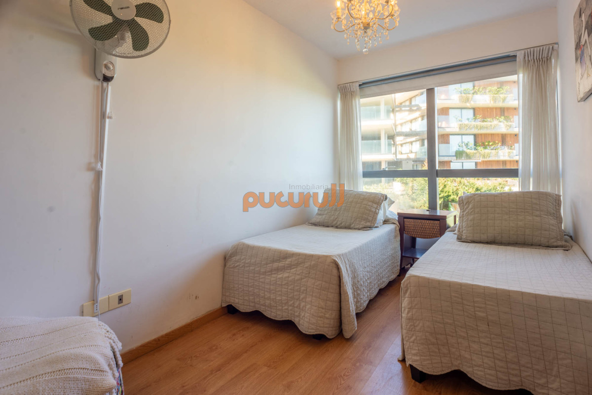 Apartamento ID.1845 - 3 dormitorios vista despejada a la laguna y al mar.