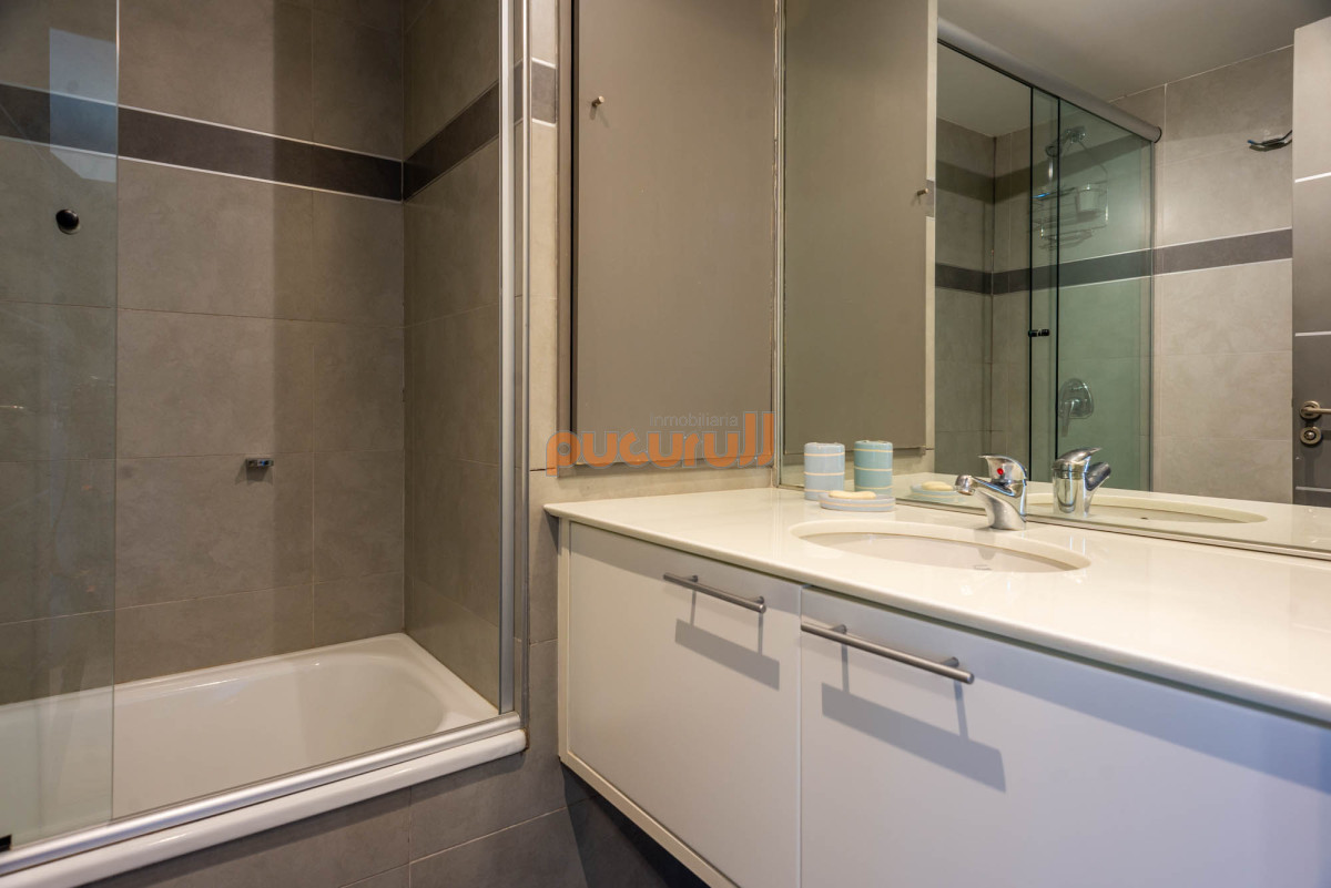 Apartamento ID.1845 - 3 dormitorios vista despejada a la laguna y al mar.