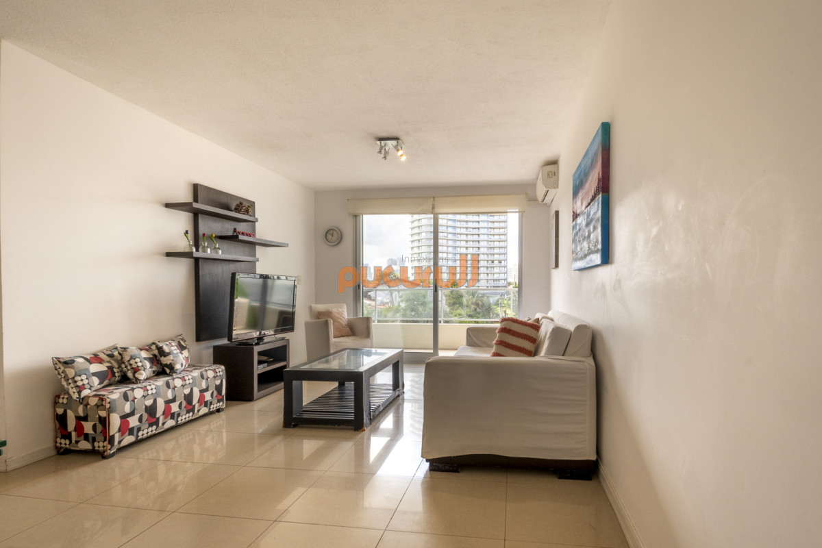 Apartamento ID.2762 - 2 dormitorios en Playa Mansa cerca del Mar