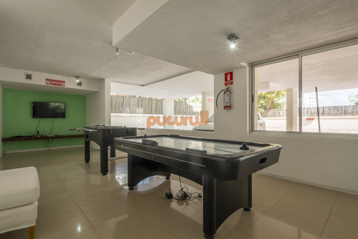 Apartamento ID.2762 - 2 dormitorios en Playa Mansa cerca del Mar