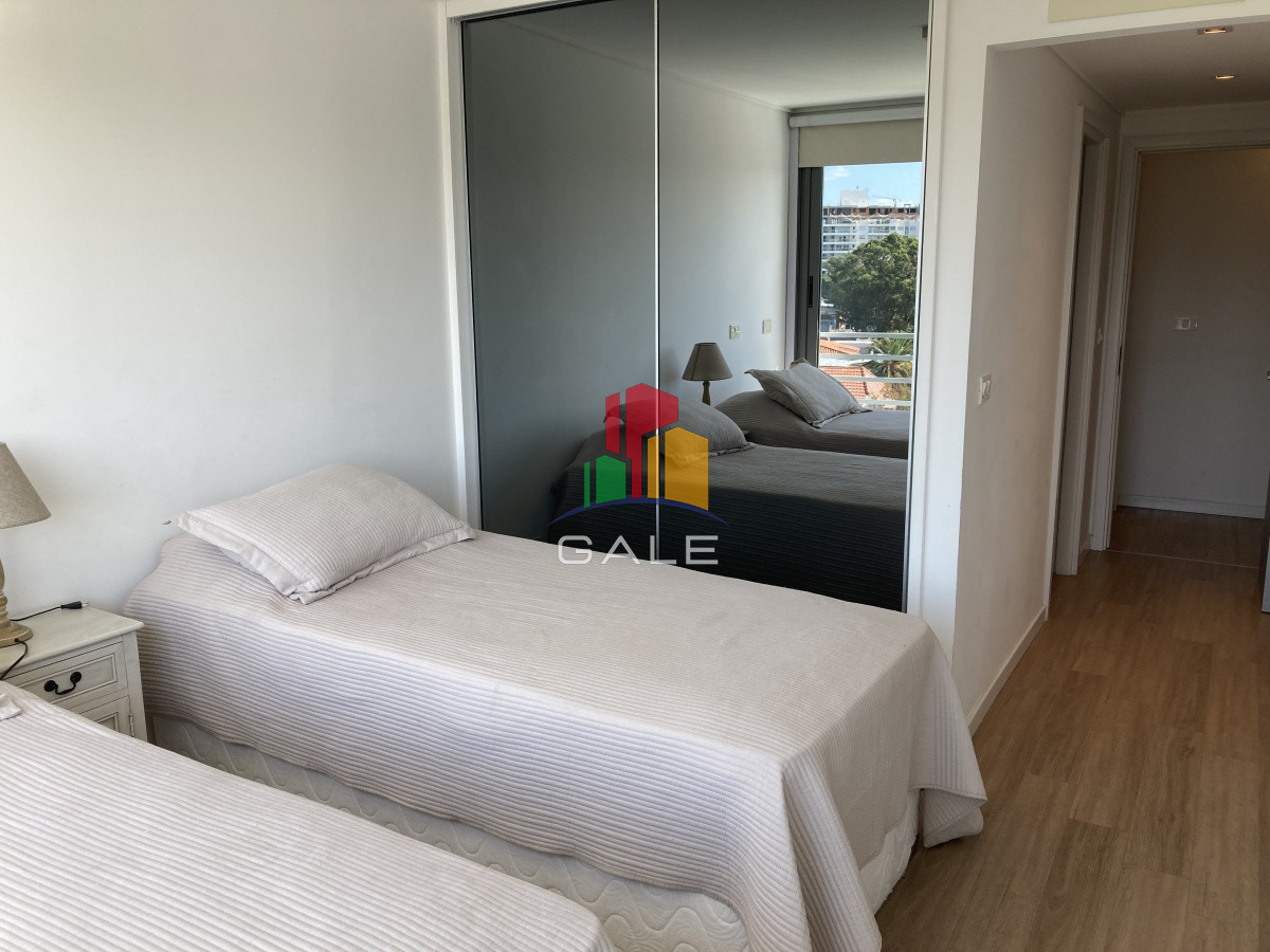 Apartamento ID.2250 - departamento de 2 suites 1 toilette con garage en Playa Mansa