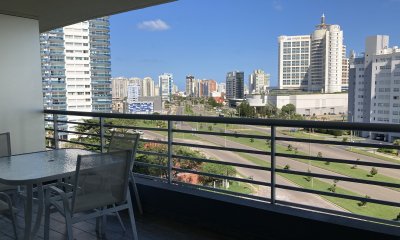 2 suites en playa mansa con garage