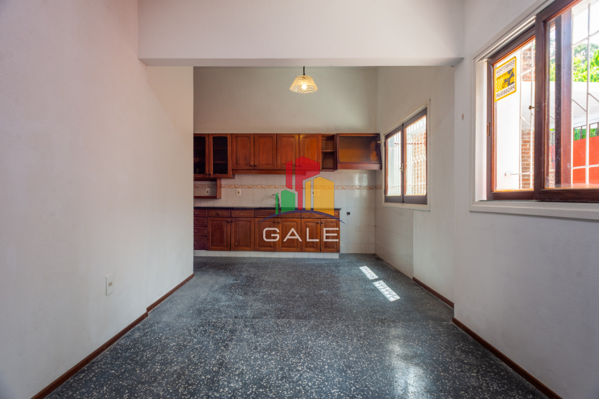 Casa ID.4410 - Casa en Pinares 2 dormitorios, solida construccion