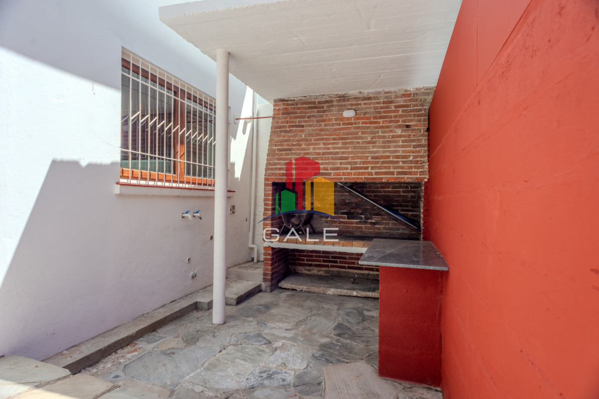 Casa ID.4410 - Casa en Pinares 2 dormitorios, solida construccion