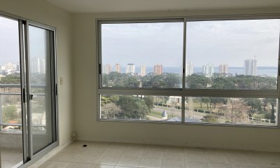VENTA DEPARTAMENTO 3 DORMITORIOS  CON COCHERA