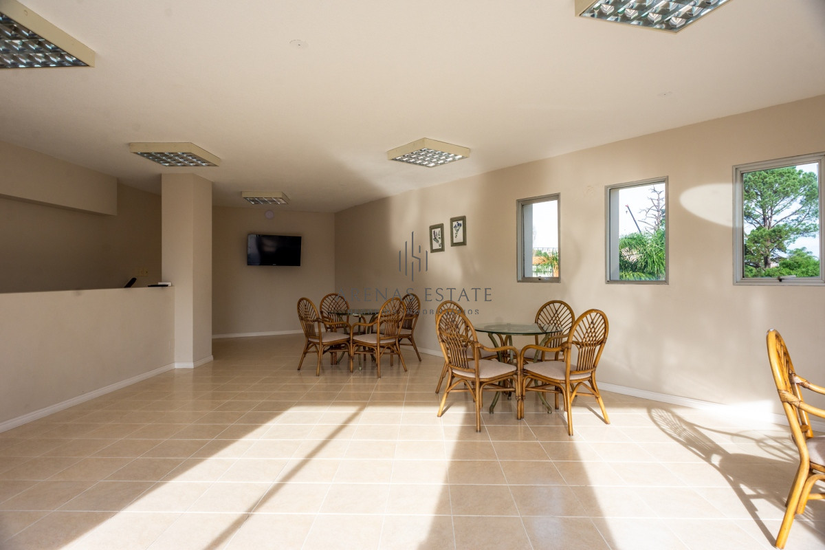 Apartamento ID.4862 - Monoambiente con garage, Punta del Este
