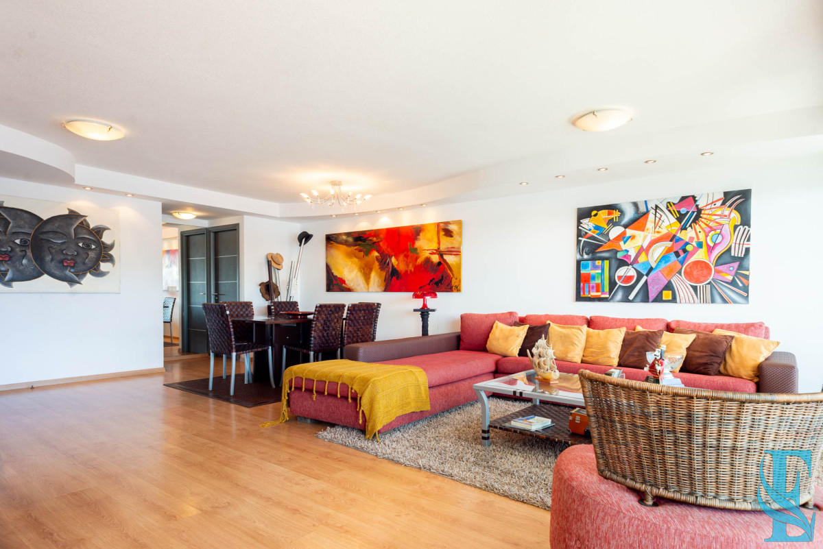 Apartamento ID.447 - 3 dormitorios vista despejada a la laguna y al mar.
