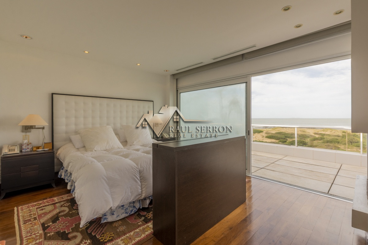 Apartamento ID.273 - VENTA PENT-HOUSE FRENTE AL MAR 5 DORMITORIOS + LOFT
