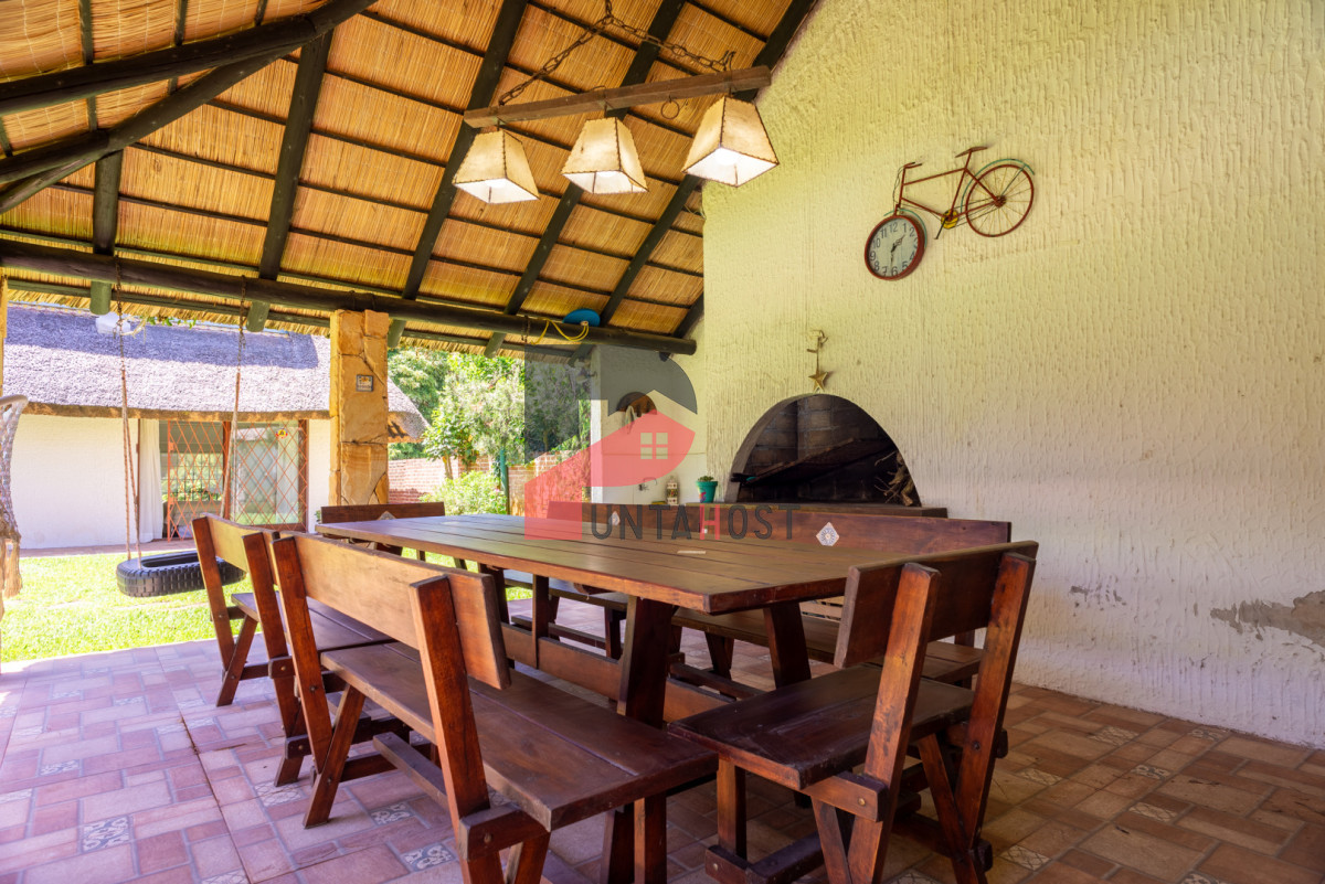 Casa ID.525 - Alquiler 5 dormitorios piscina climatizada Punta del Este