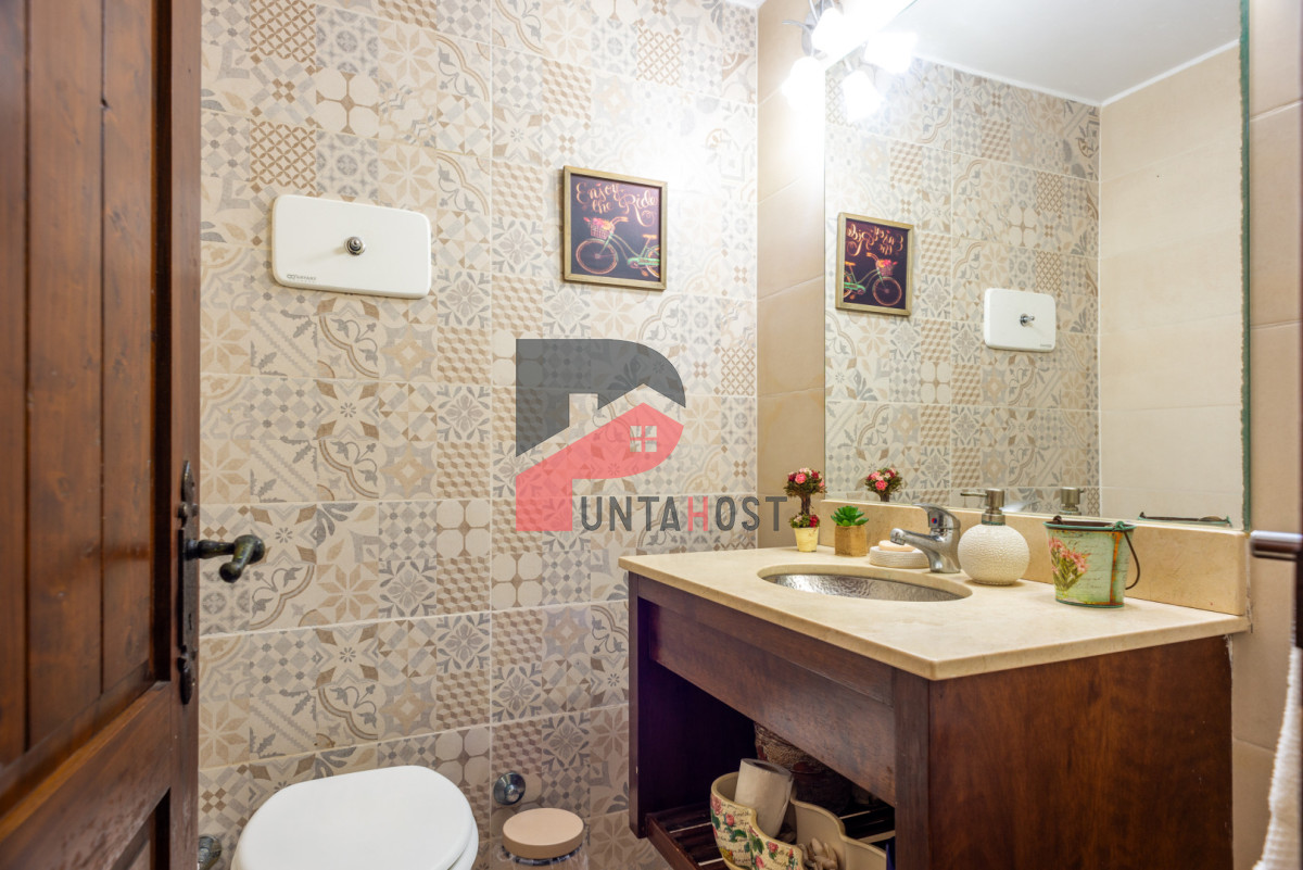 Casa ID.525 - Alquiler 5 dormitorios piscina climatizada Punta del Este