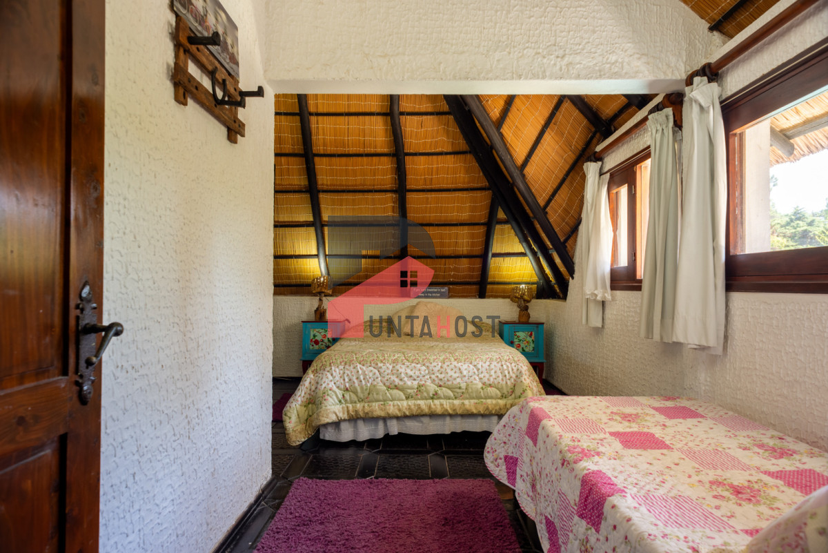 Casa ID.525 - Alquiler 5 dormitorios piscina climatizada Punta del Este