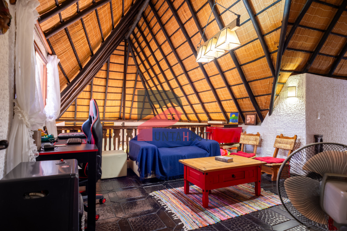 Casa ID.525 - Alquiler 5 dormitorios piscina climatizada Punta del Este