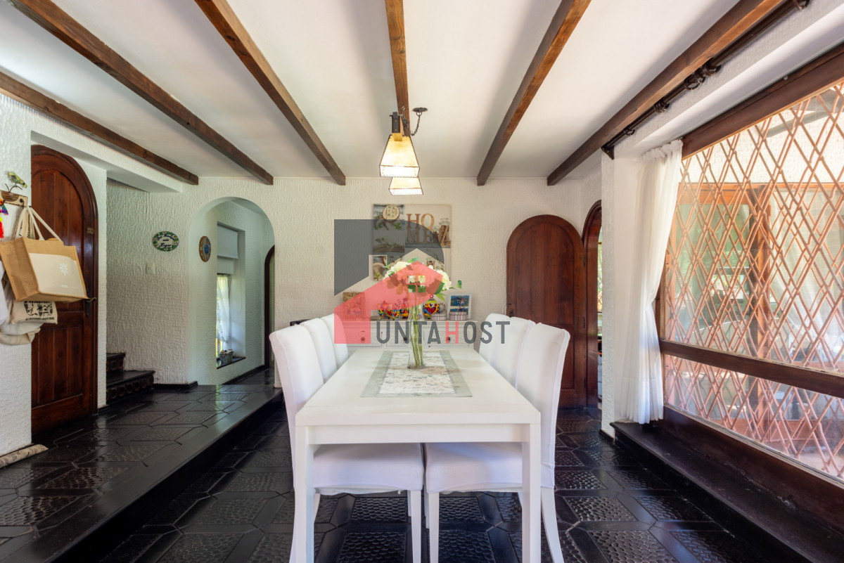 Casa ID.525 - Alquiler 5 dormitorios piscina climatizada Punta del Este