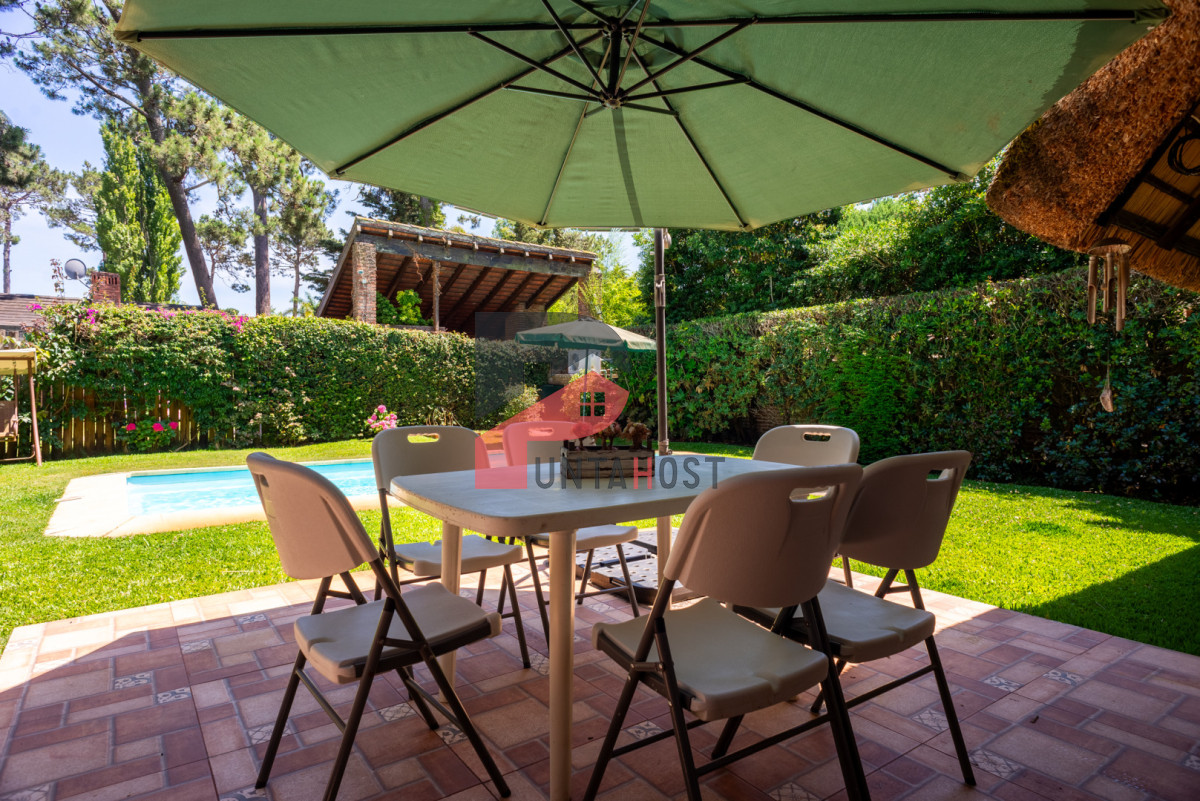 Casa ID.525 - Alquiler 5 dormitorios piscina climatizada Punta del Este