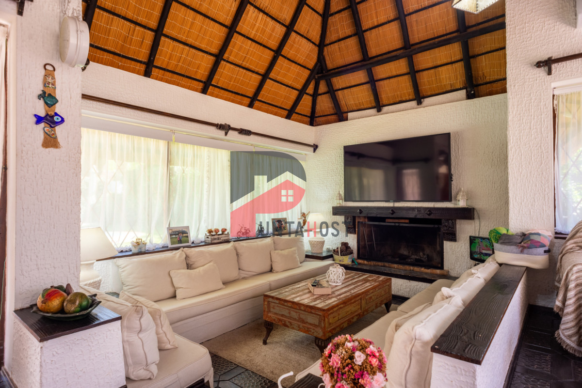 Casa ID.525 - Alquiler 5 dormitorios piscina climatizada Punta del Este