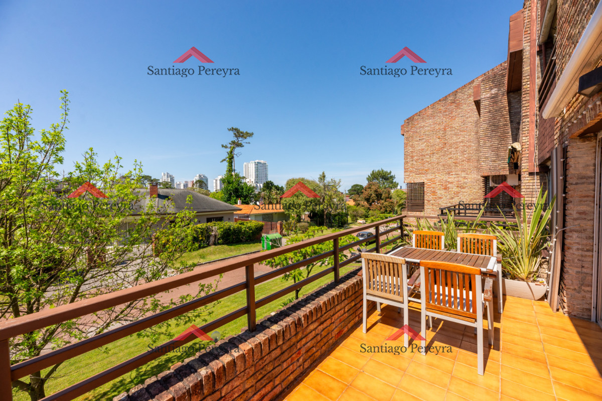 Apartamento ID.17016 - VENTA DEPARTAMENTO 3 DORMITORIOS PLAYA MANSA