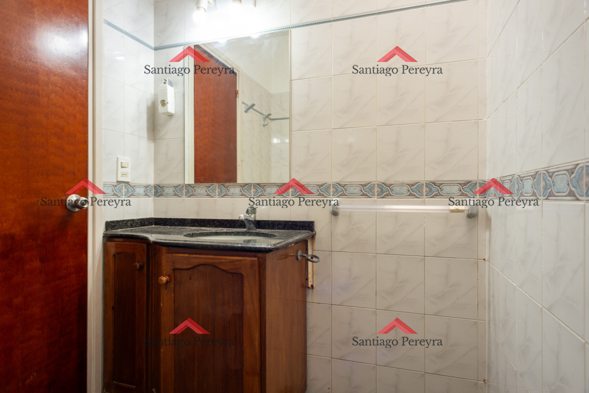 Casa ID.16832 - Casa en Pinares 2 dormitorios, solida construccion