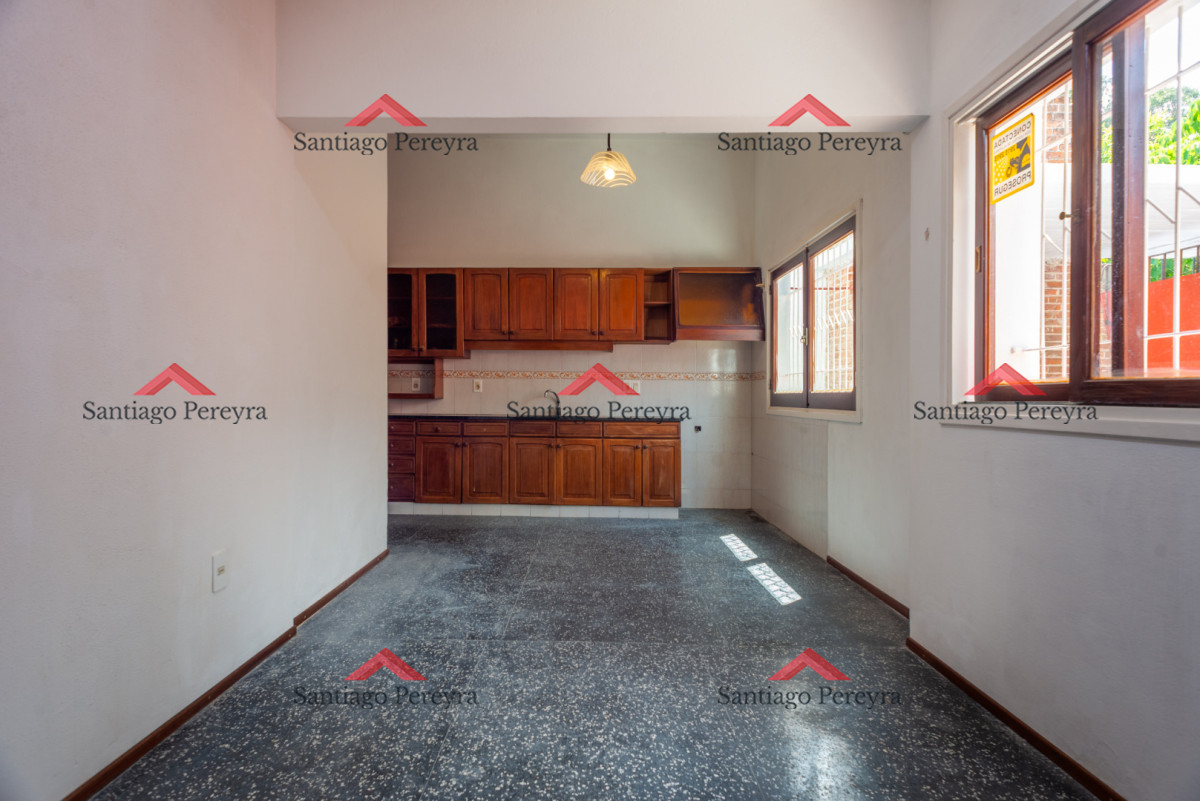 Casa ID.16832 - Casa en Pinares 2 dormitorios, solida construccion