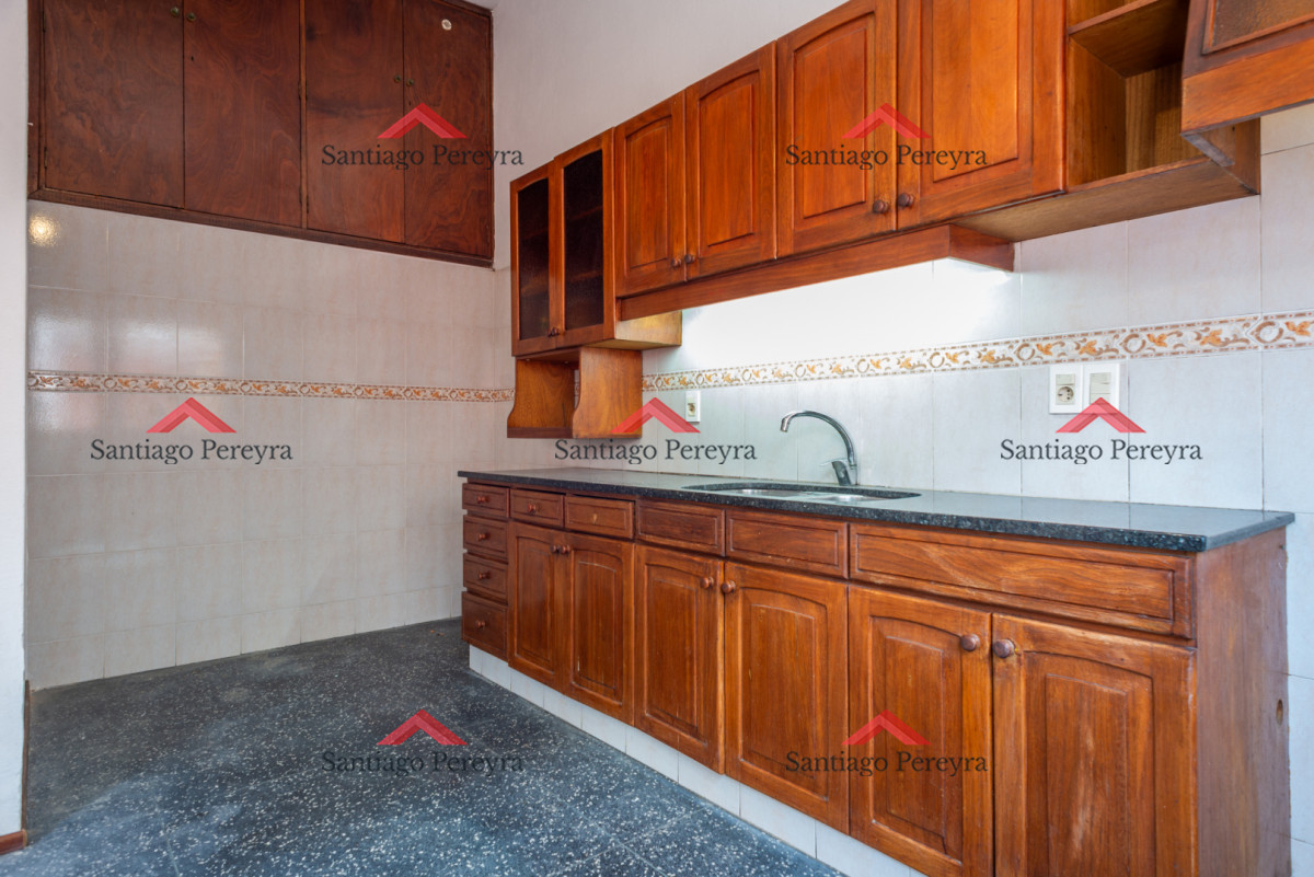 Casa ID.16832 - Casa en Pinares 2 dormitorios, solida construccion