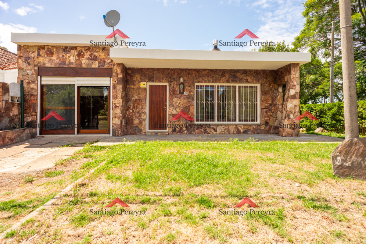 Casa ID.16832 - Casa en Pinares 2 dormitorios, solida construccion