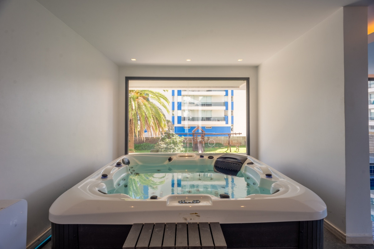 Apartamento ID.2137 - 2 dormitorios vista al mar de playa brava