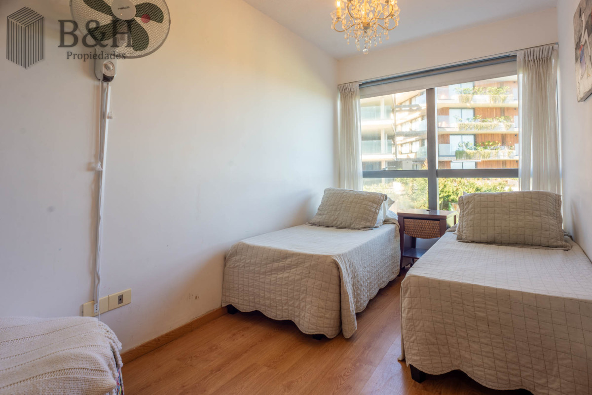 Apartamento ID.3356 - 3 dormitorios vista despejada a la laguna y al mar.
