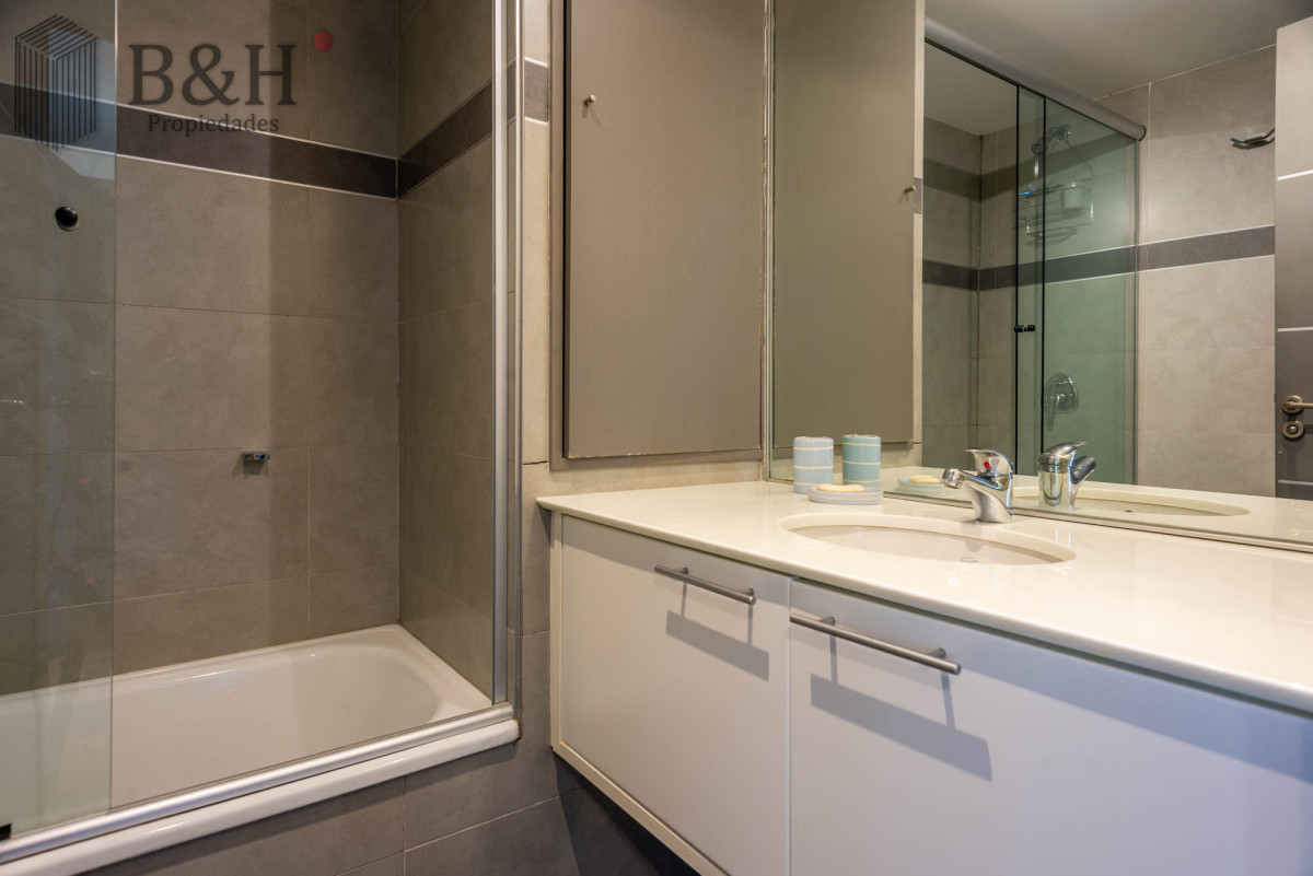 Apartamento ID.3356 - 3 dormitorios vista despejada a la laguna y al mar.