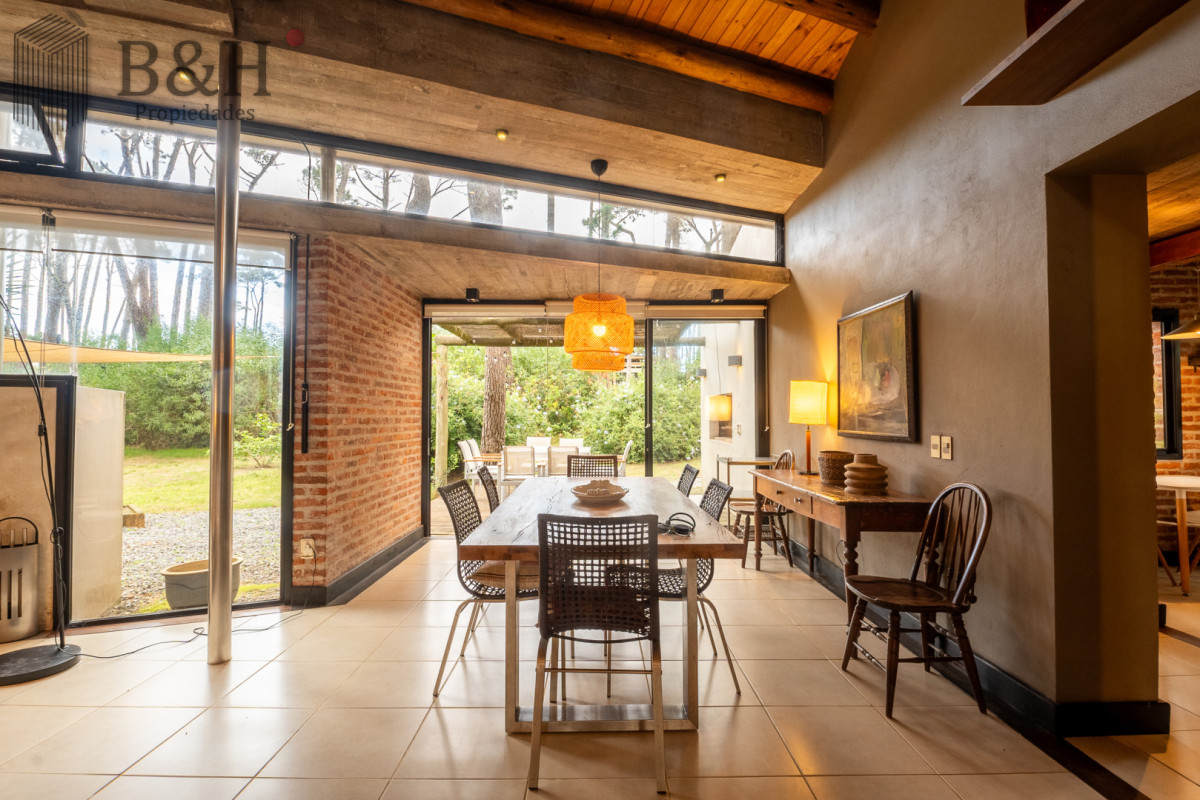 Casa ID.7707 - Laguna Blanca 4 dormitorios y servicio