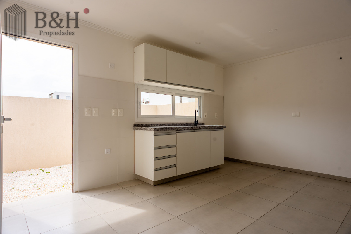 Altos de la Laguna - GoPunta - Portal Inmobiliario de Punta del Este - Maldonado