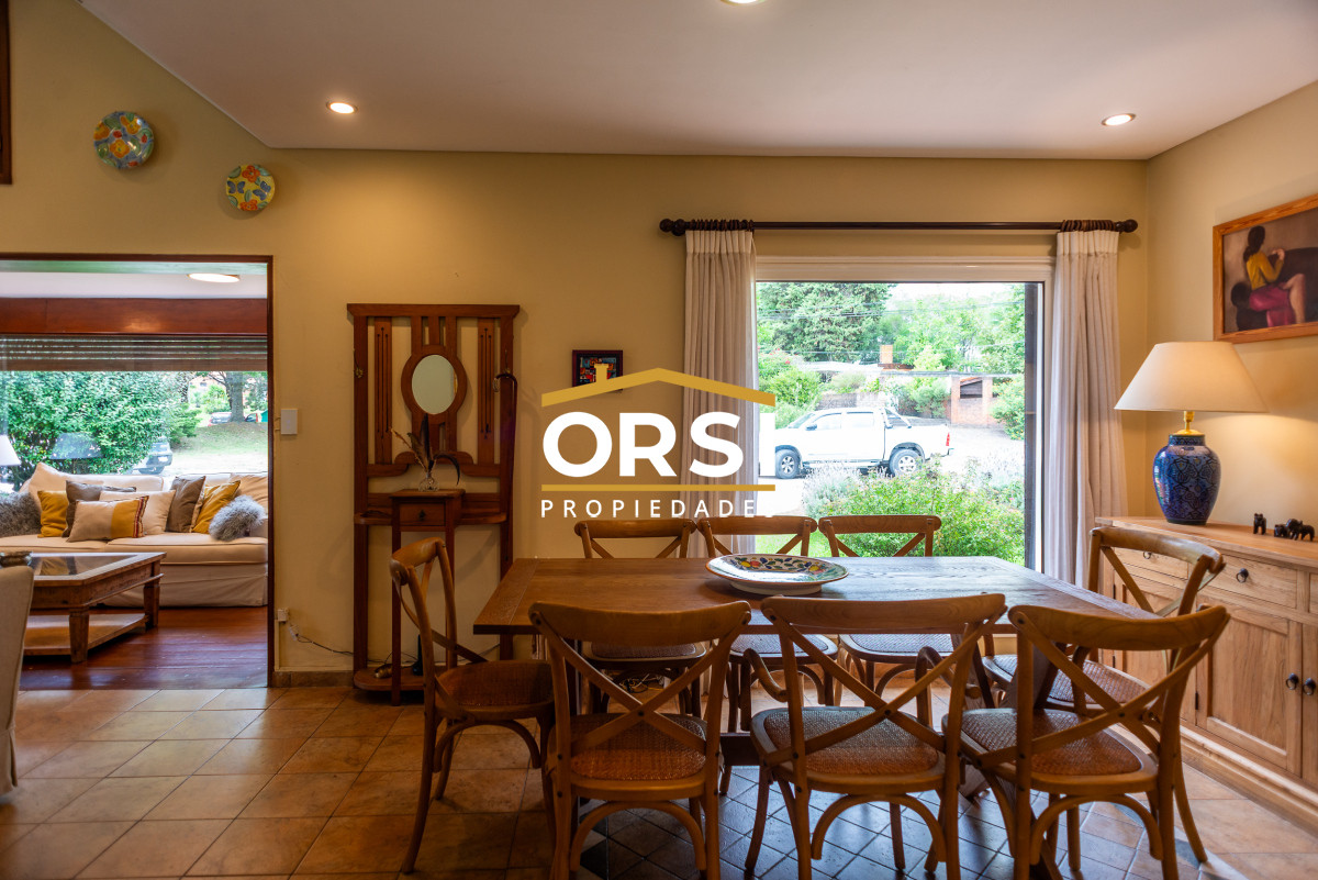 Casa ID.259 - 3 dormitorios con piscina, Cantegril, Punta del Este