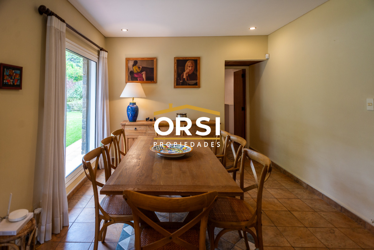 Casa ID.259 - 3 dormitorios con piscina, Cantegril, Punta del Este