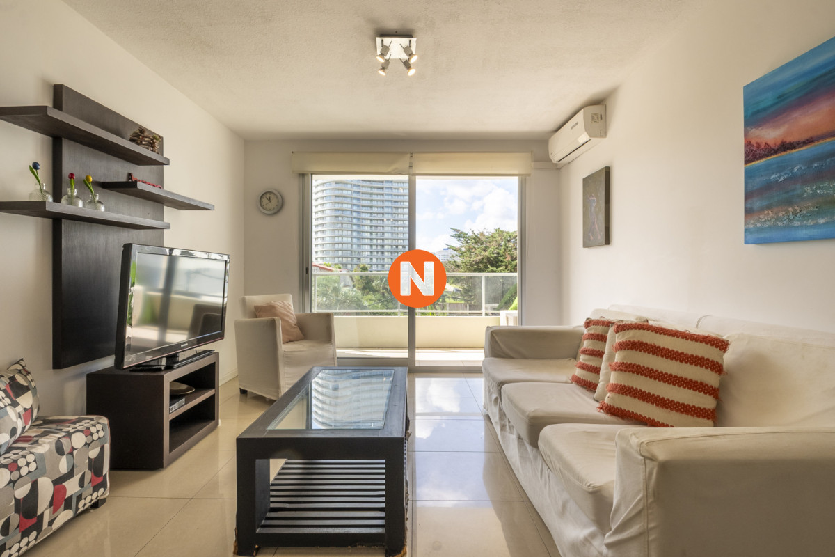 Apartamento Ref.225262 - 2 dormitorios en Playa Mansa cerca del Mar