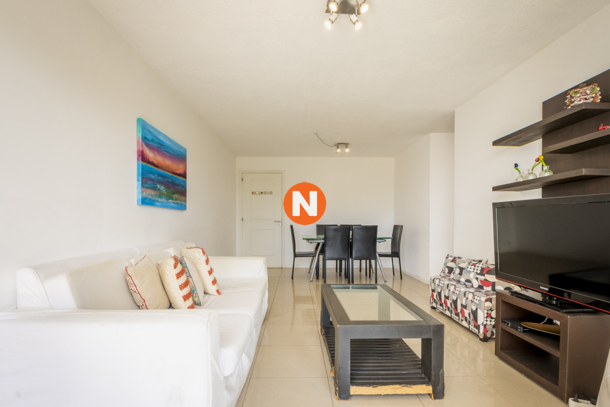 Apartamento Ref.225262 - 2 dormitorios en Playa Mansa cerca del Mar