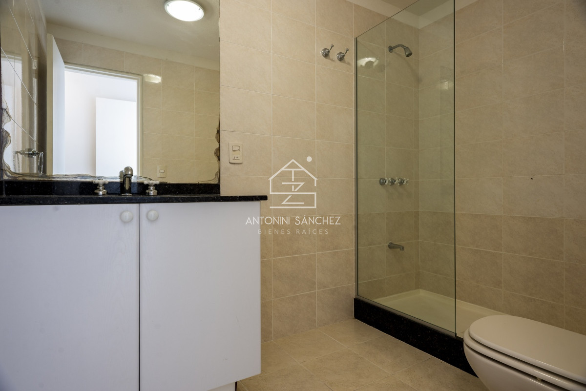 Apartamento ID.1055 - 3 dormitorios, Roosevelt , Punta del Este