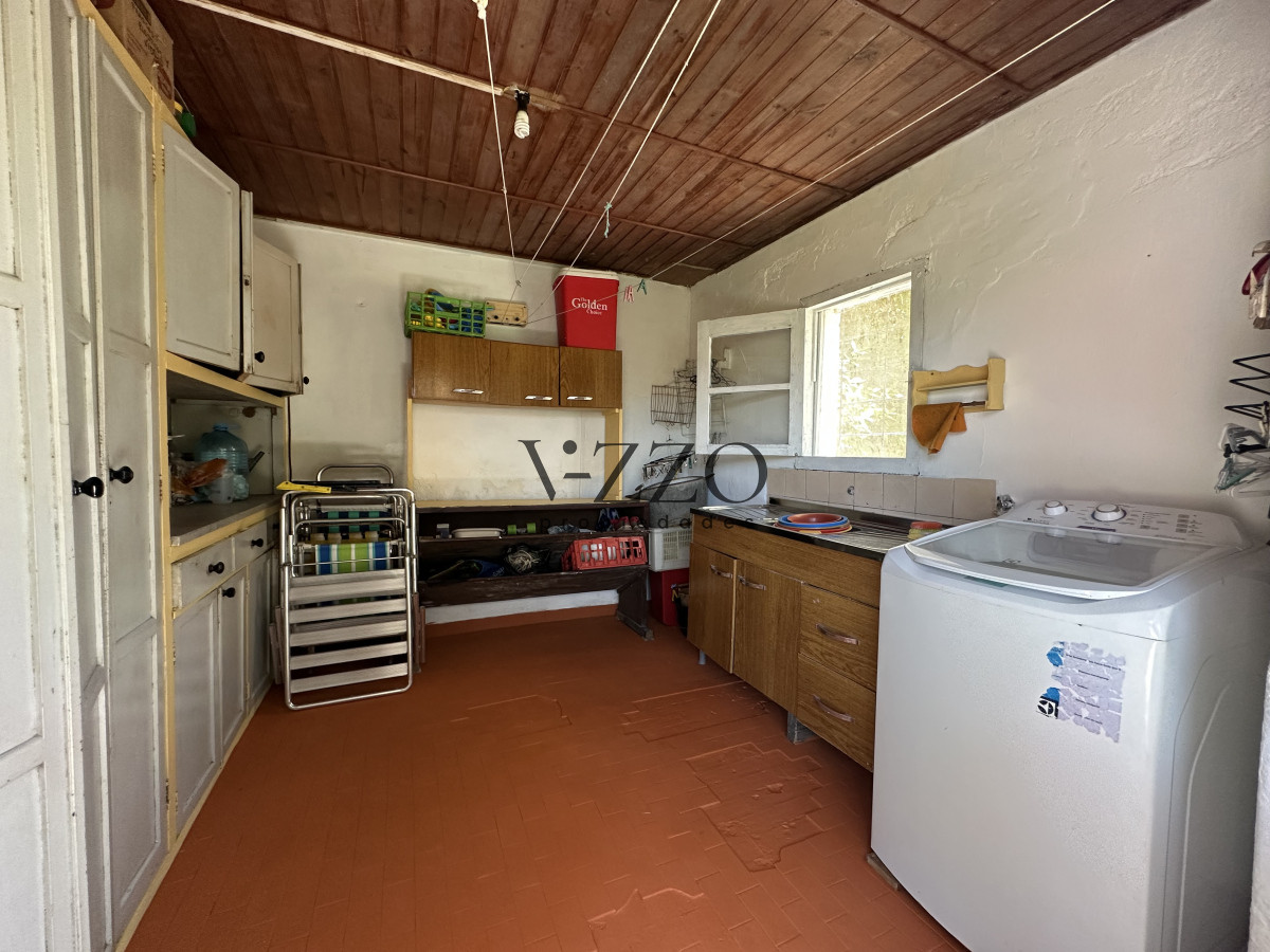 Casa ID.1354/Venta-casa-5-dormitorios-en-La-Coronilla- - Venta casa 5 dormitorios en La Coronilla 