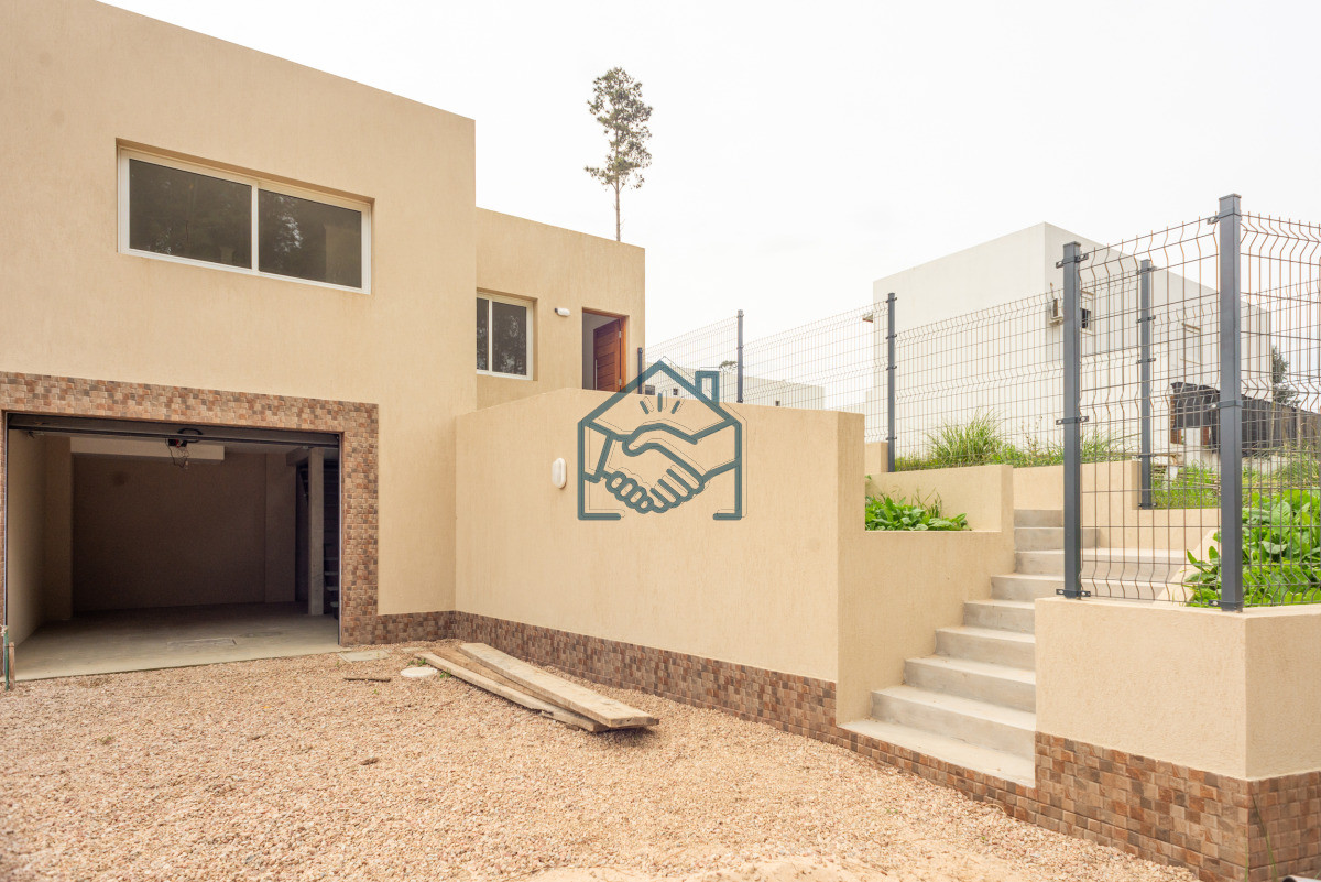 Casa ID.1492/Altos-de-la-laguna,-2-dormitorios-con-garage - Altos de la laguna, 2 dormitorios con garage